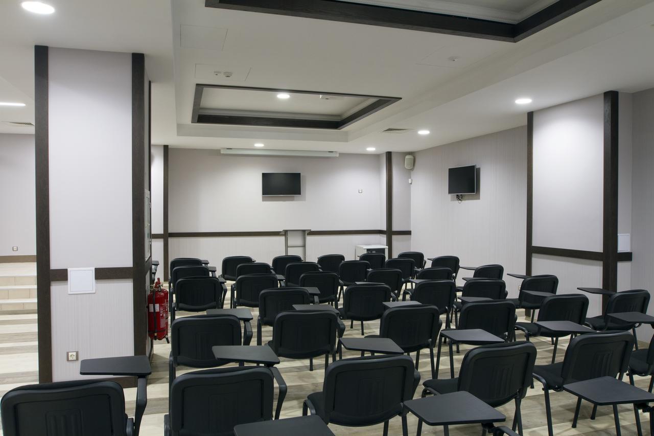 Hotel Etropolia Etropole ภายนอก รูปภาพ