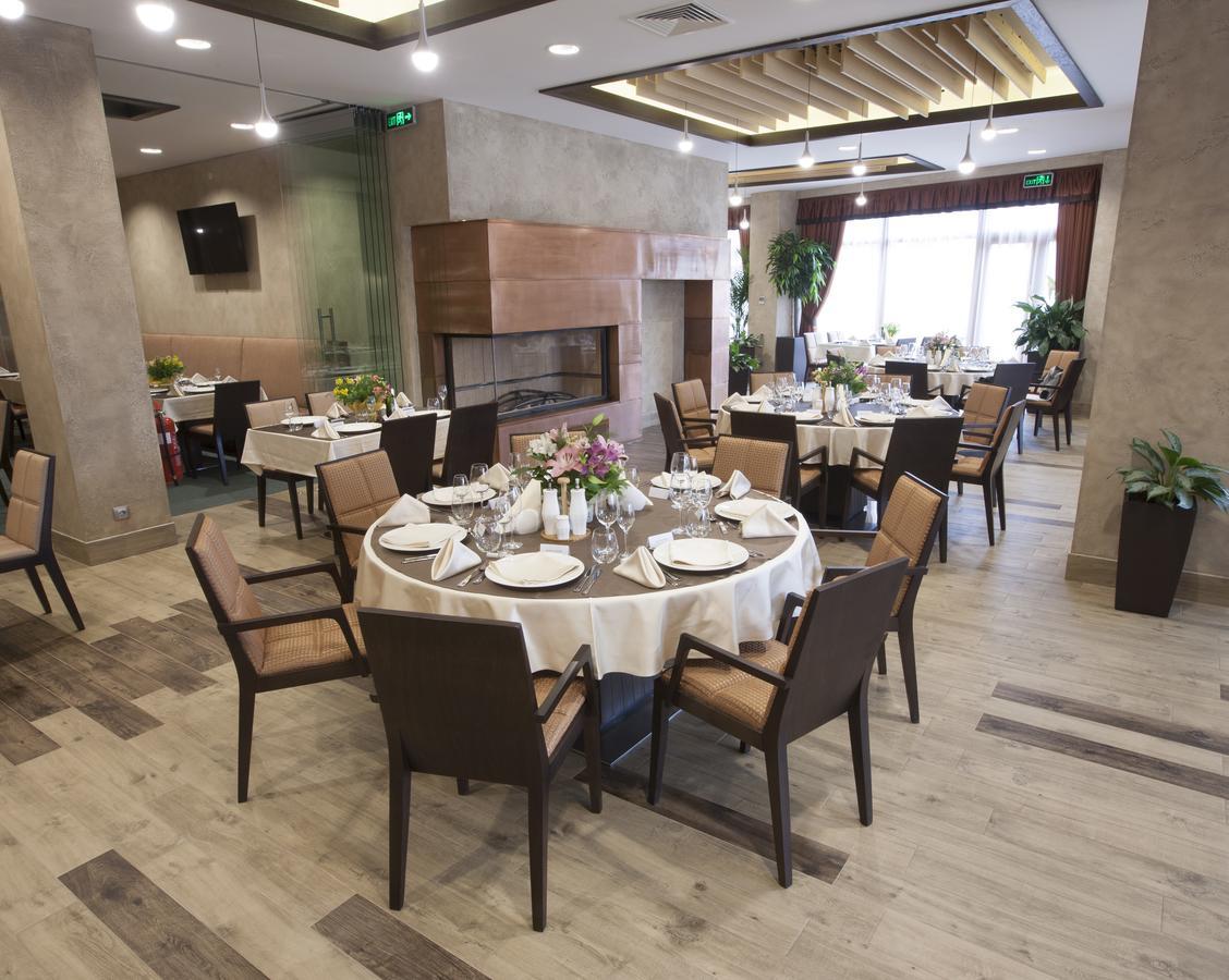 Hotel Etropolia Etropole ภายนอก รูปภาพ
